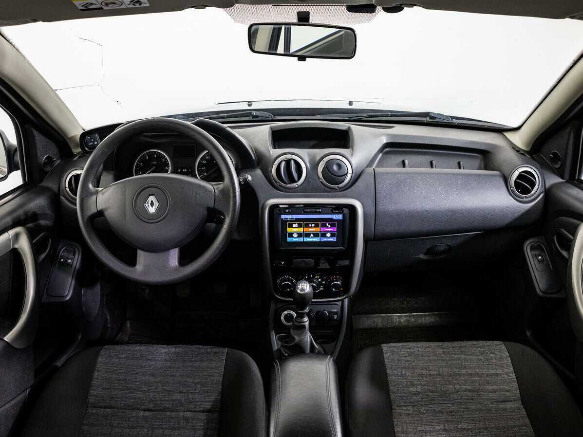 Renault Duster б/у, 2015, Механическая. Фото: #11