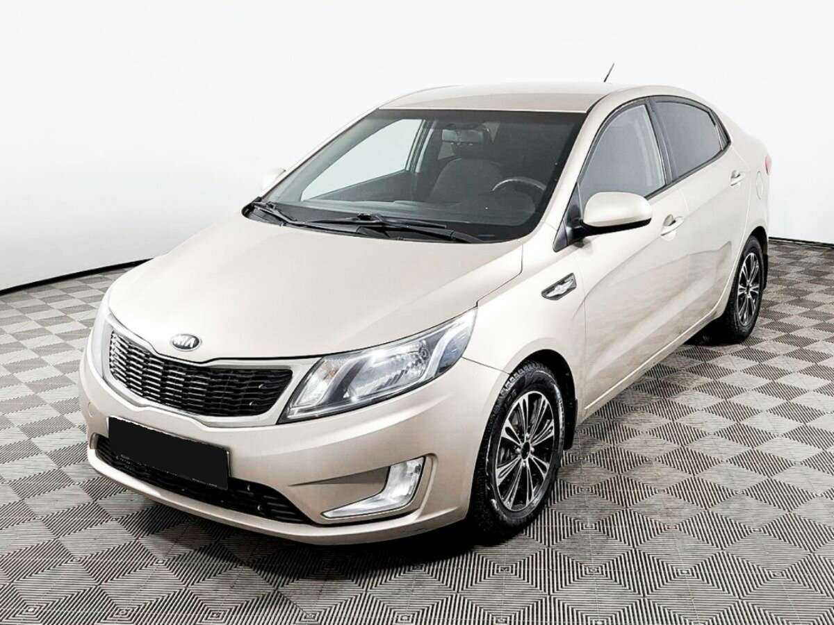 Kia Rio б/у, 2013, Механическая. Фото: #0