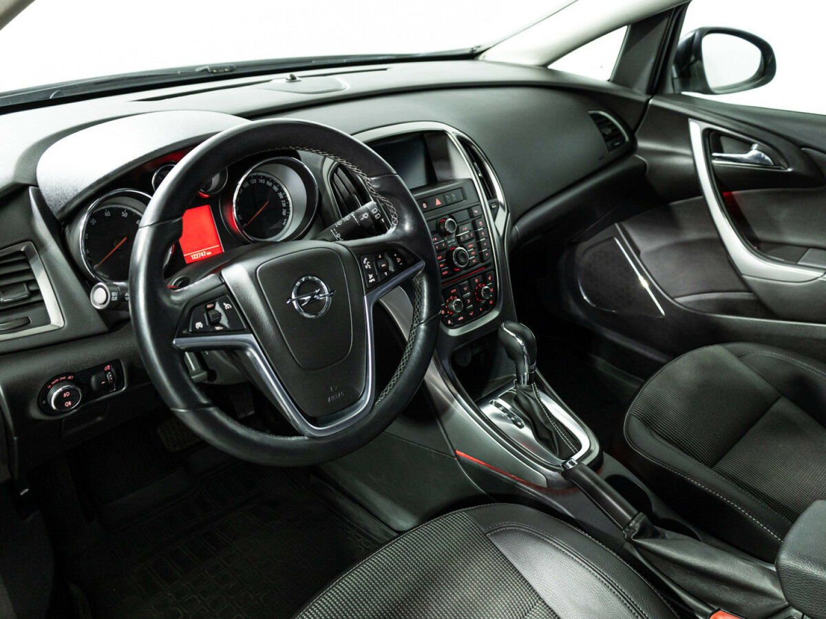 Opel Astra б/у, 2012, Автоматическая. Фото: #10