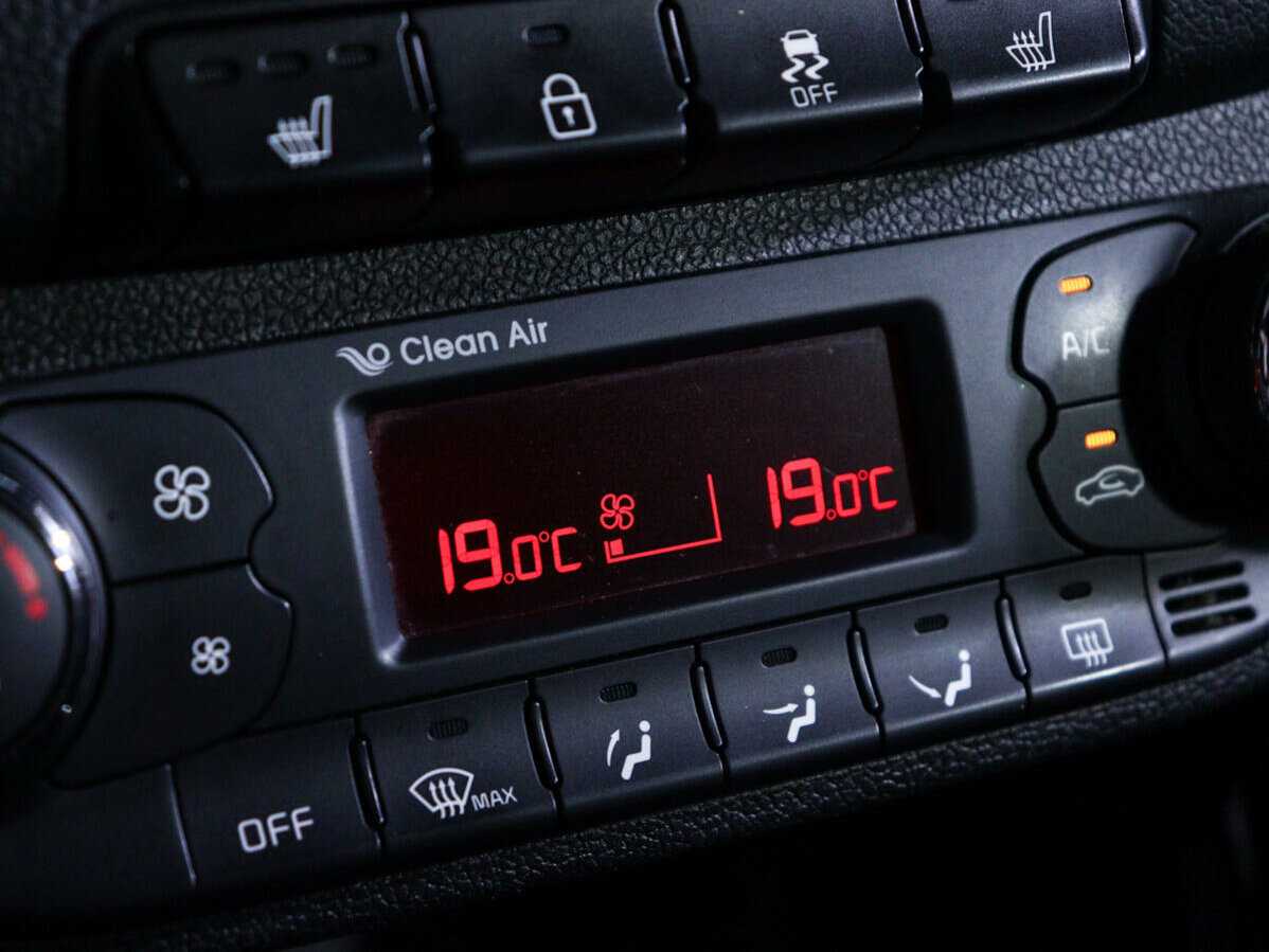 Kia Ceed б/у, 2013, Автоматическая. Фото: #17