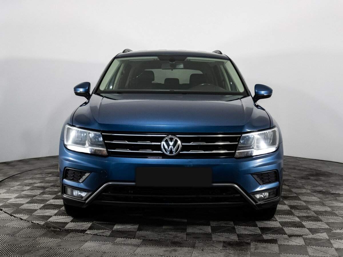 Volkswagen Tiguan б/у, 2017, Автоматическая. Фото: #1