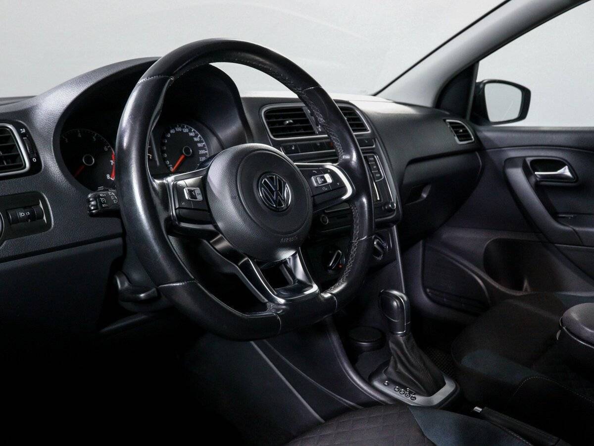 Volkswagen Polo б/у, 2019, Автоматическая. Фото: #13