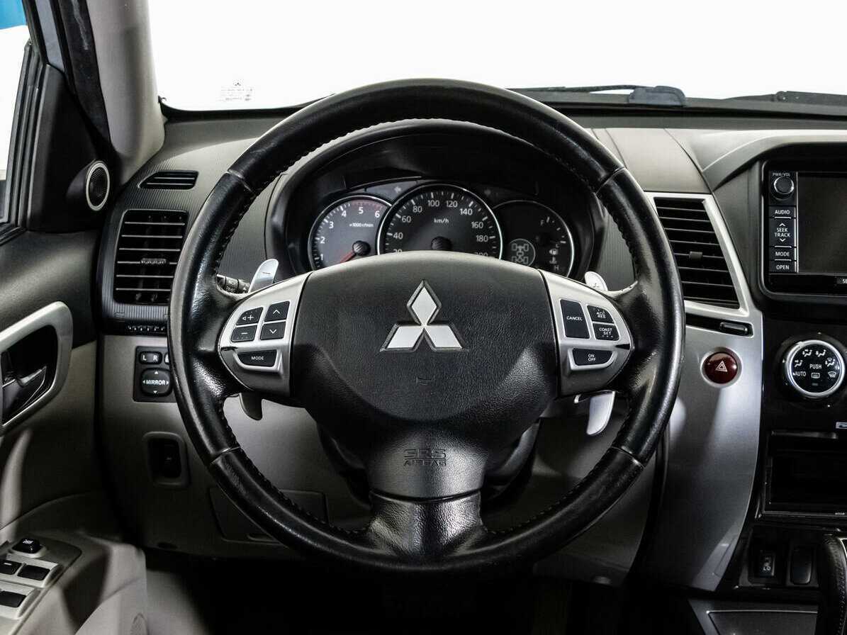 Mitsubishi Pajero Sport б/у, 2013, Автоматическая. Фото: #11