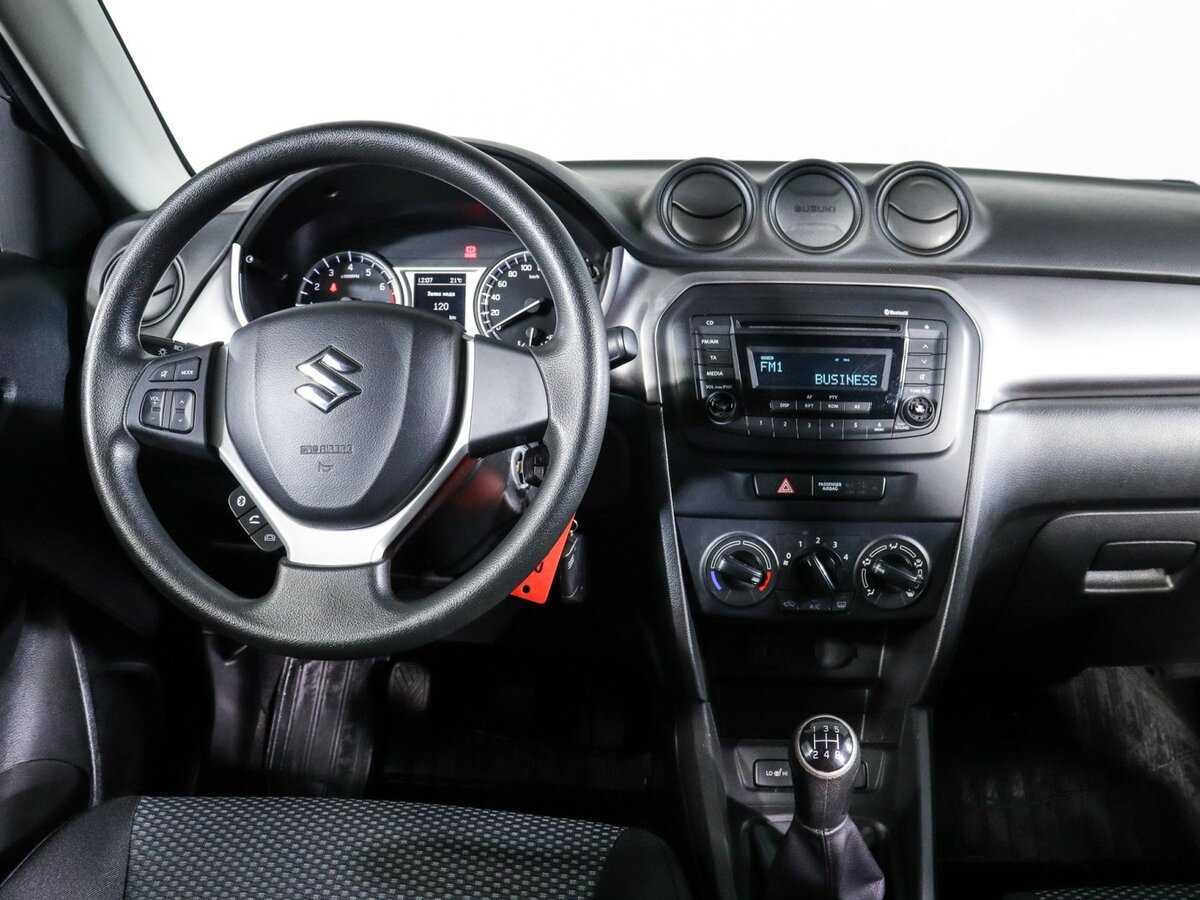 Suzuki Vitara б/у, 2019, Механическая. Фото: #8
