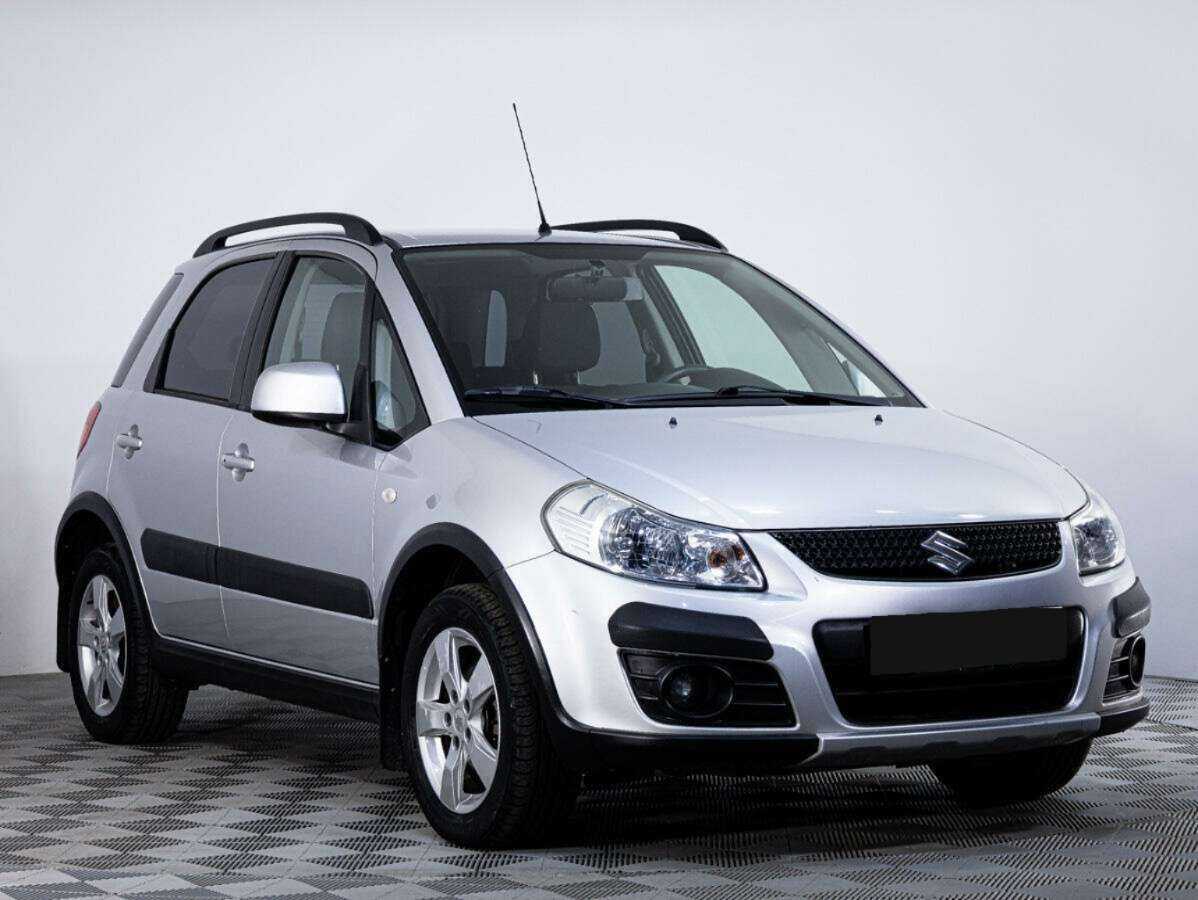 Suzuki SX4 б/у, 2012, Механическая. Фото: #1