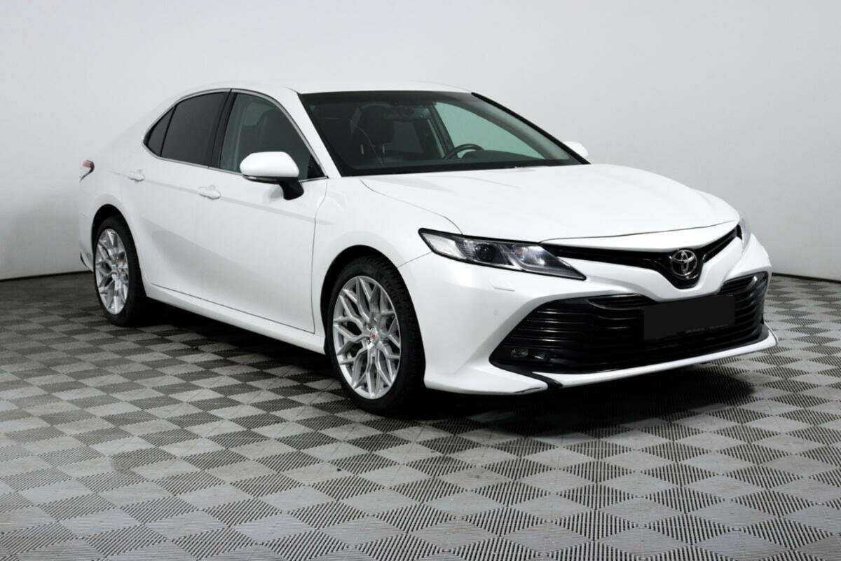 Toyota Camry б/у, 2019, Автоматическая. Фото: #2