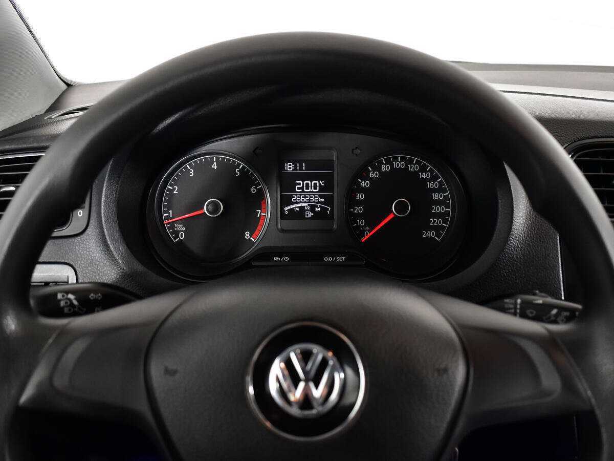 Volkswagen Polo б/у, 2019, Механическая. Фото: #10