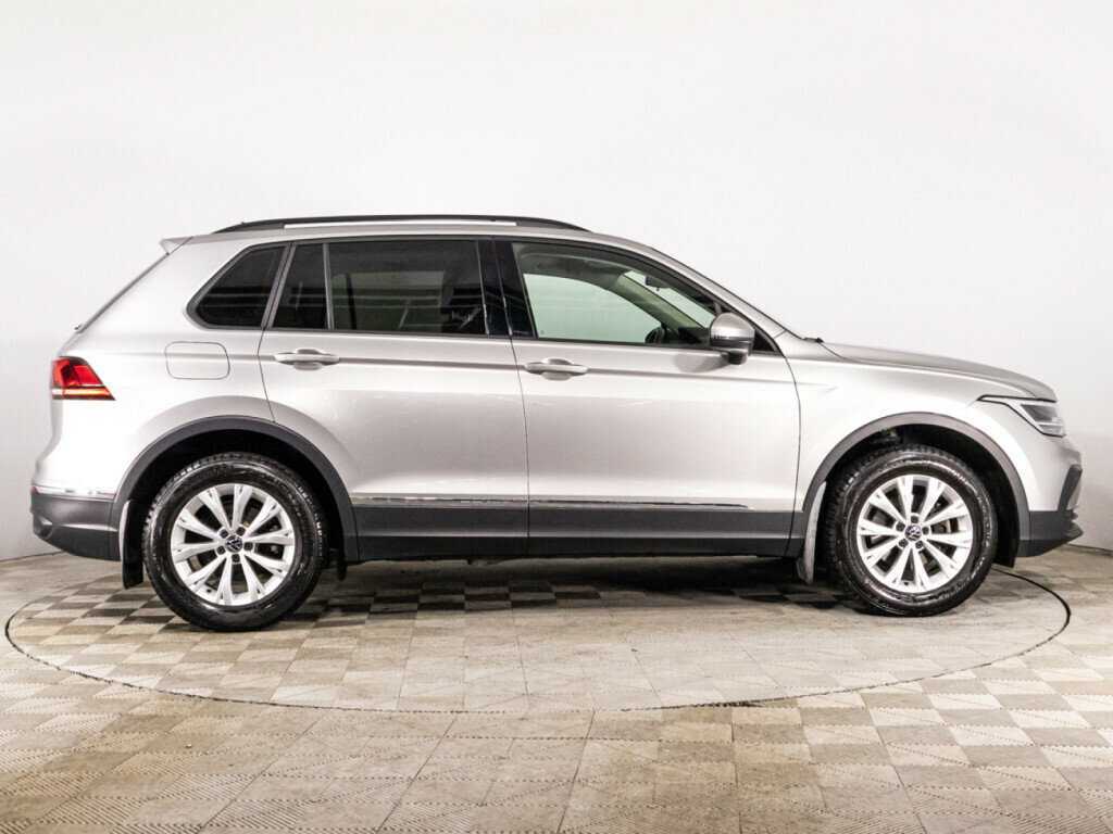 Volkswagen Tiguan б/у, 2020, Роботизированная. Фото: #3