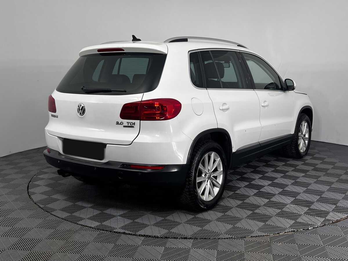 Volkswagen Tiguan б/у, 2013, Автоматическая. Фото: #4