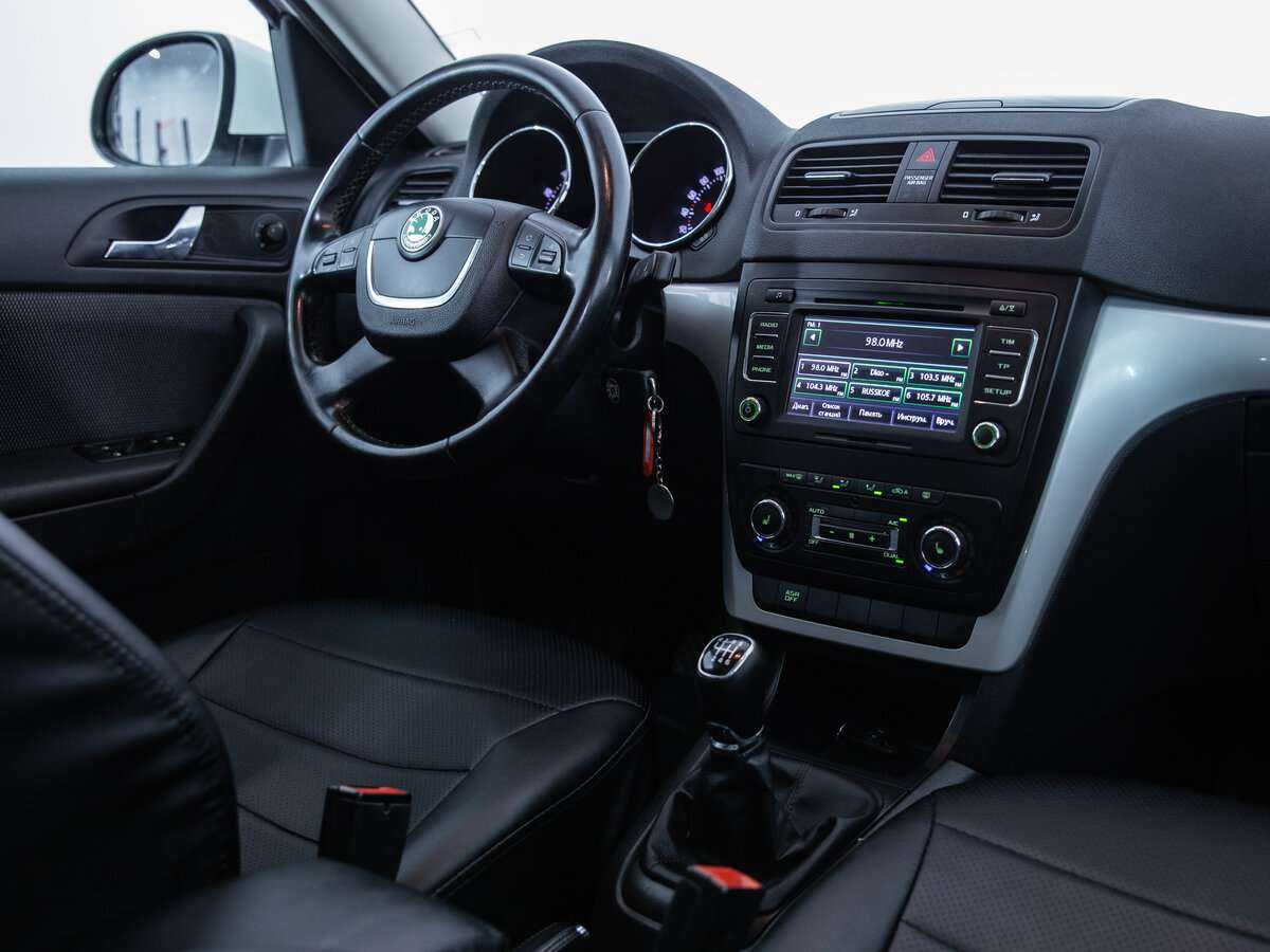 Skoda Yeti б/у, 2013, Механическая. Фото: #9
