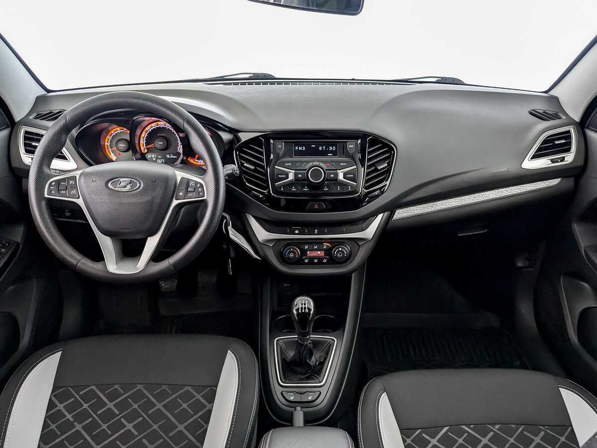 Lada (ВАЗ) Vesta б/у, 2019, Механическая. Фото: #11