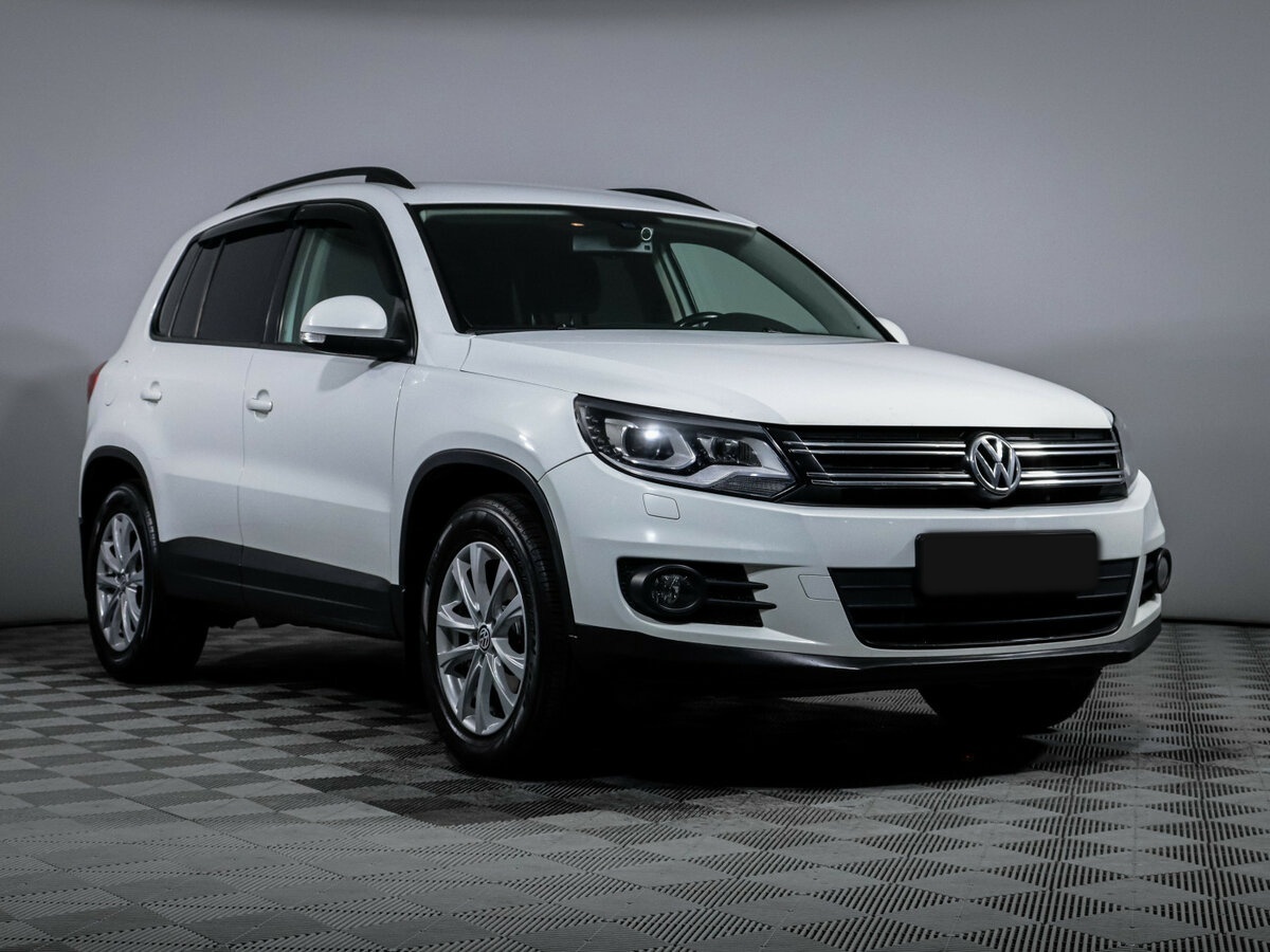 Volkswagen Tiguan б/у, 2013, Роботизированная. Фото: #2