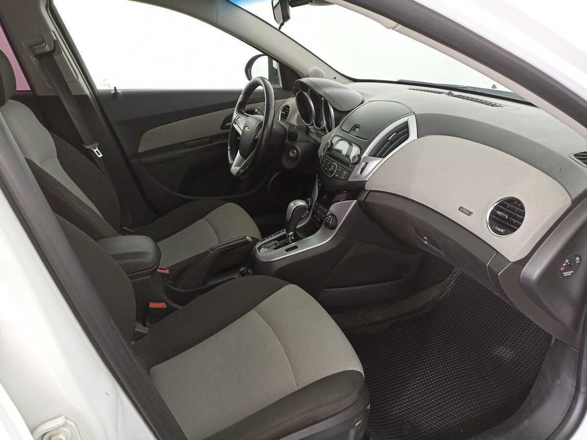 Chevrolet Cruze б/у, 2013, Автоматическая. Фото: #10