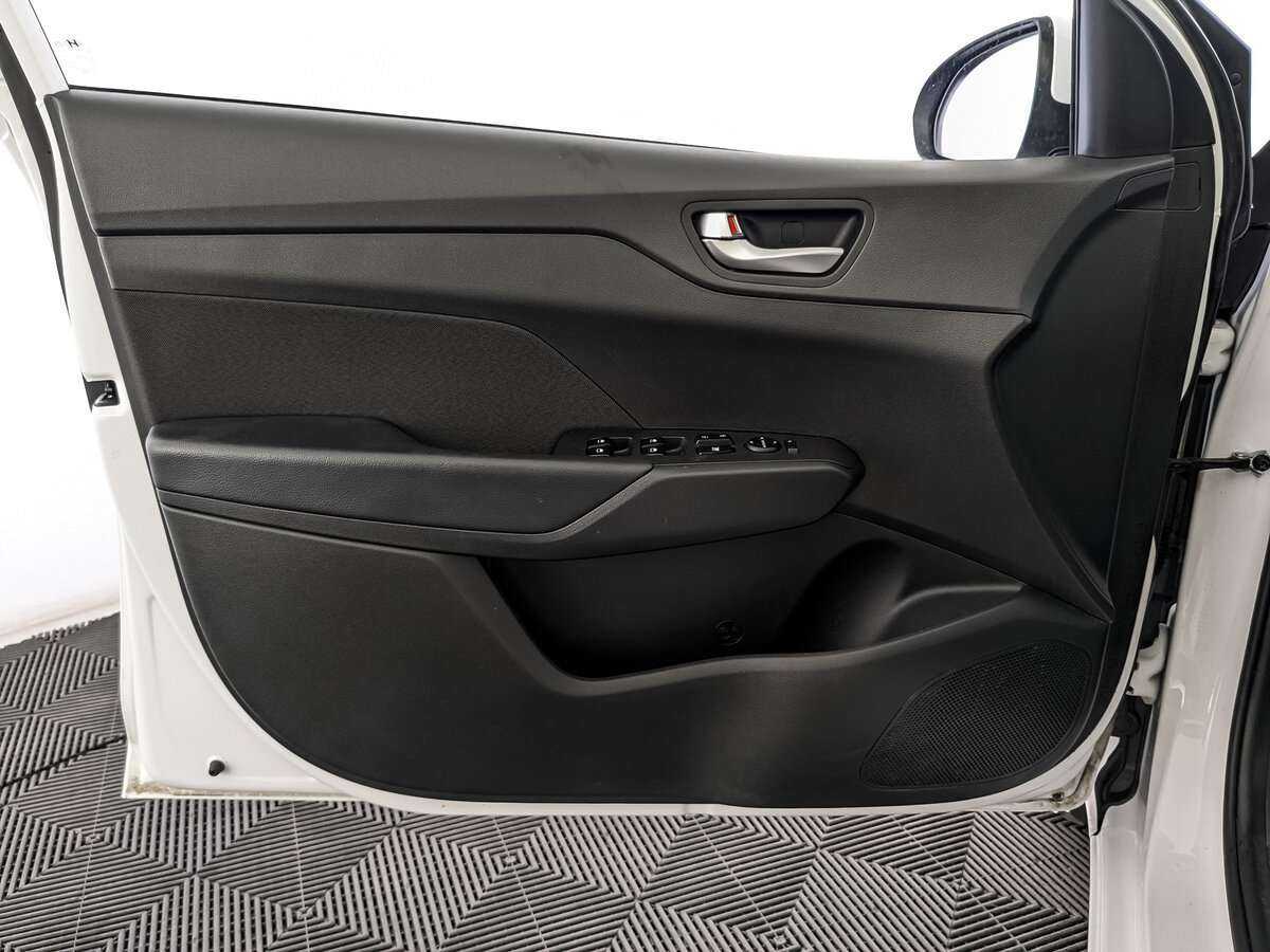 Hyundai Solaris б/у, 2022, Автоматическая. Фото: #14