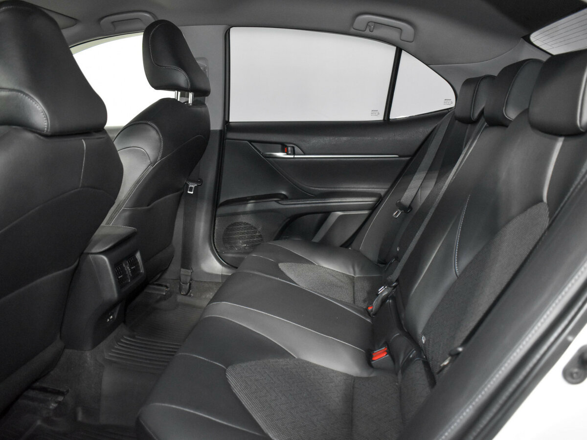 Toyota Camry б/у, 2022, Автоматическая. Фото: #11