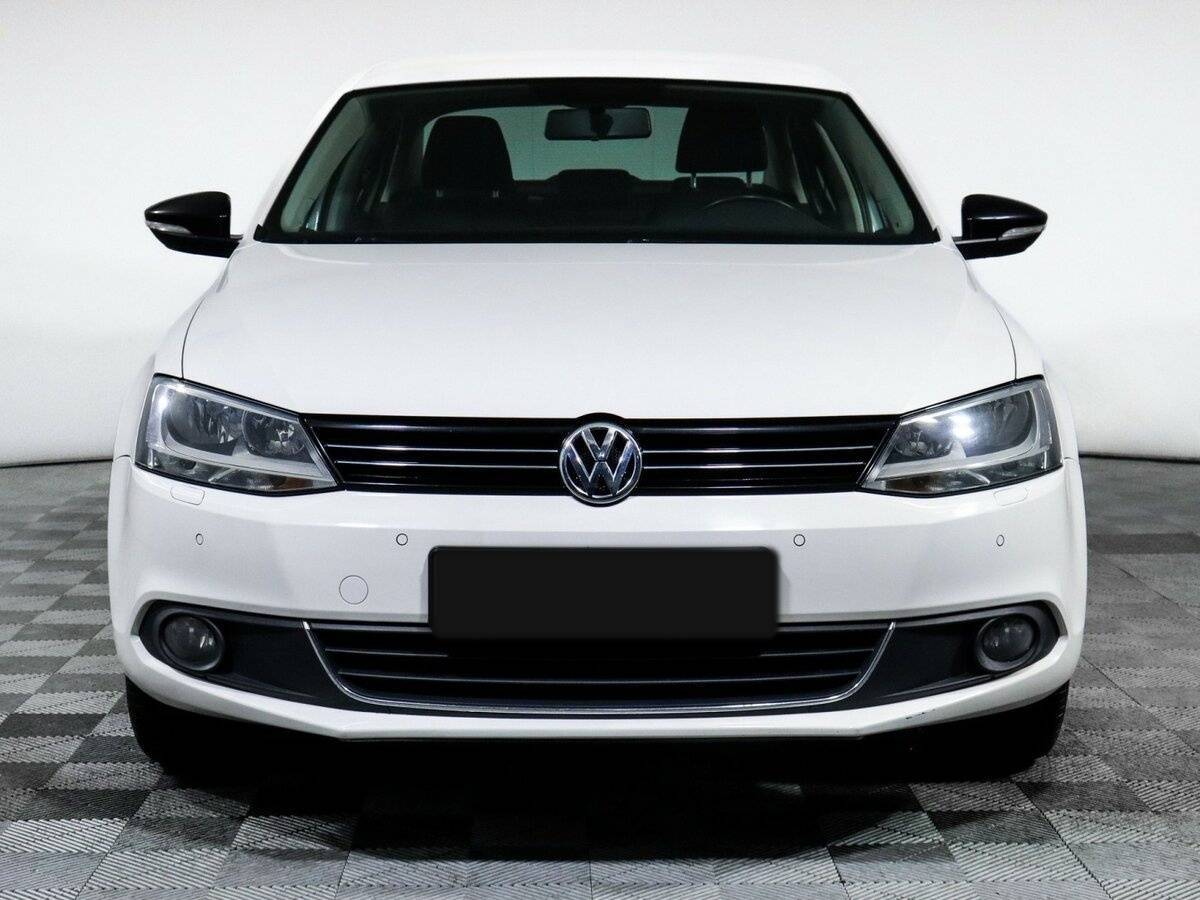 Volkswagen Jetta б/у, 2014, Автоматическая. Фото: #1