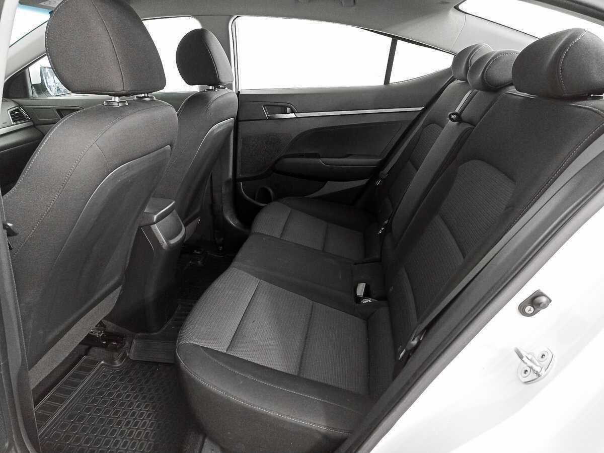Hyundai Elantra б/у, 2017, Автоматическая. Фото: #11