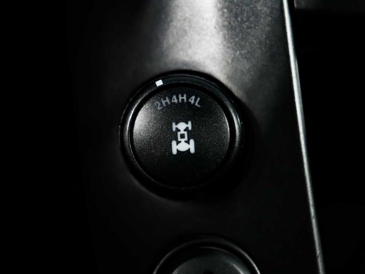 SsangYong Kyron б/у, 2013, Механическая. Фото: #11