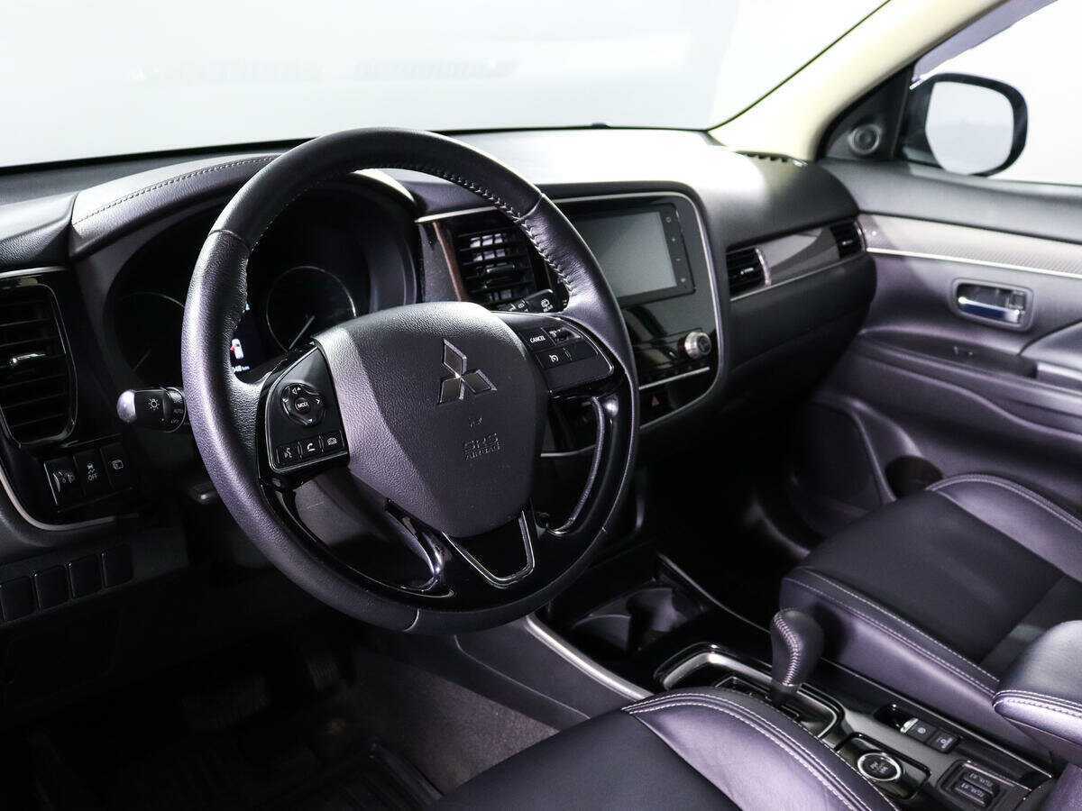 Mitsubishi Outlander б/у, 2020, Вариатор. Фото: #13
