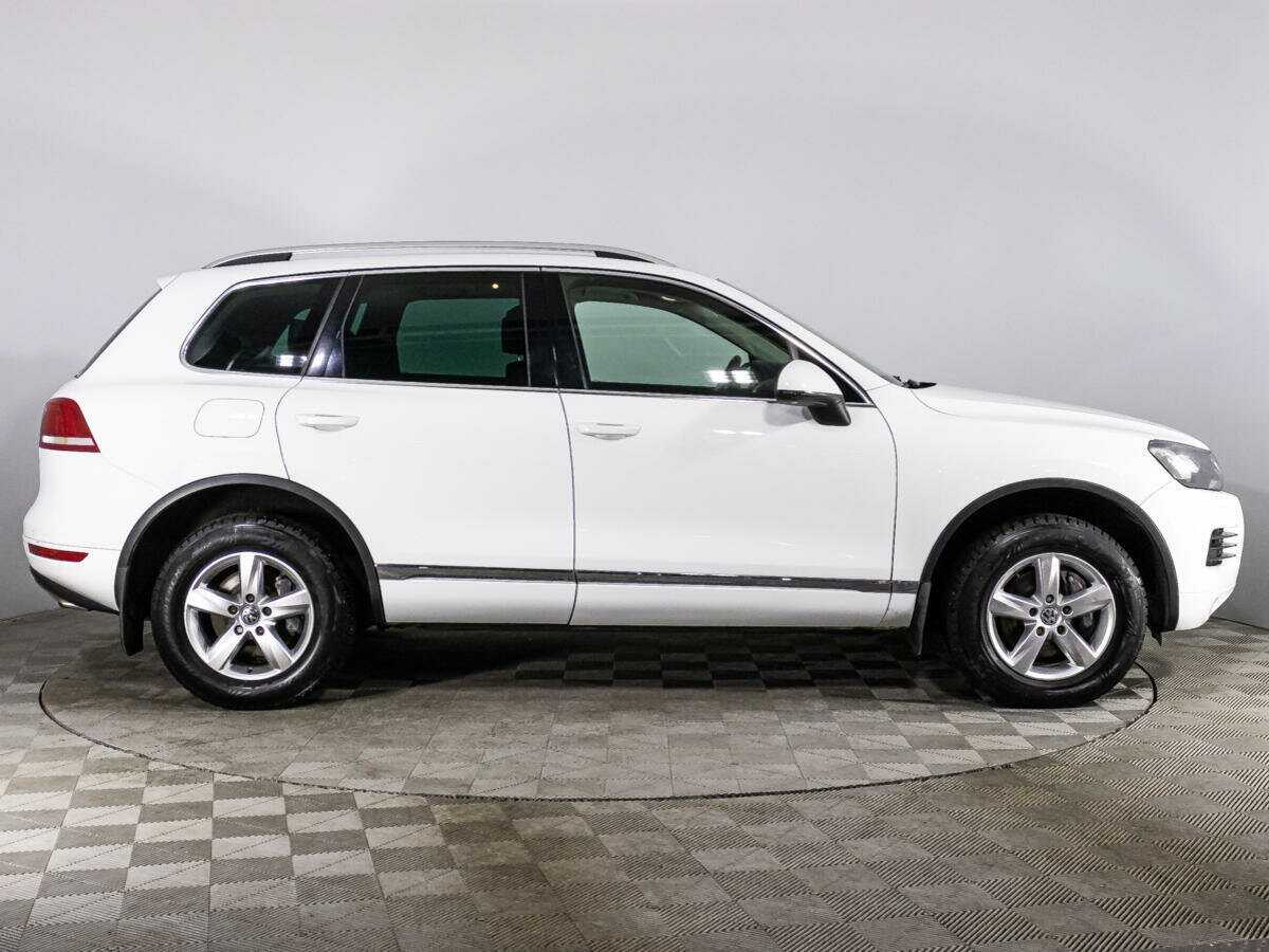 Volkswagen Touareg б/у, 2013, Автоматическая. Фото: #3