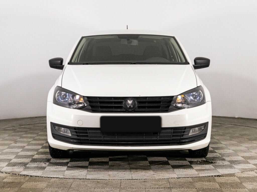 Volkswagen Polo б/у, 2016, Механическая. Фото: #1