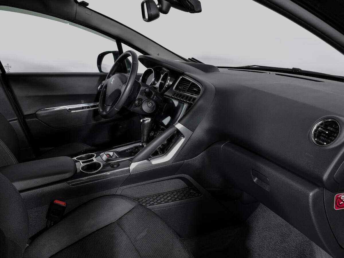 Peugeot 3008 б/у, 2014, Автоматическая. Фото: #8