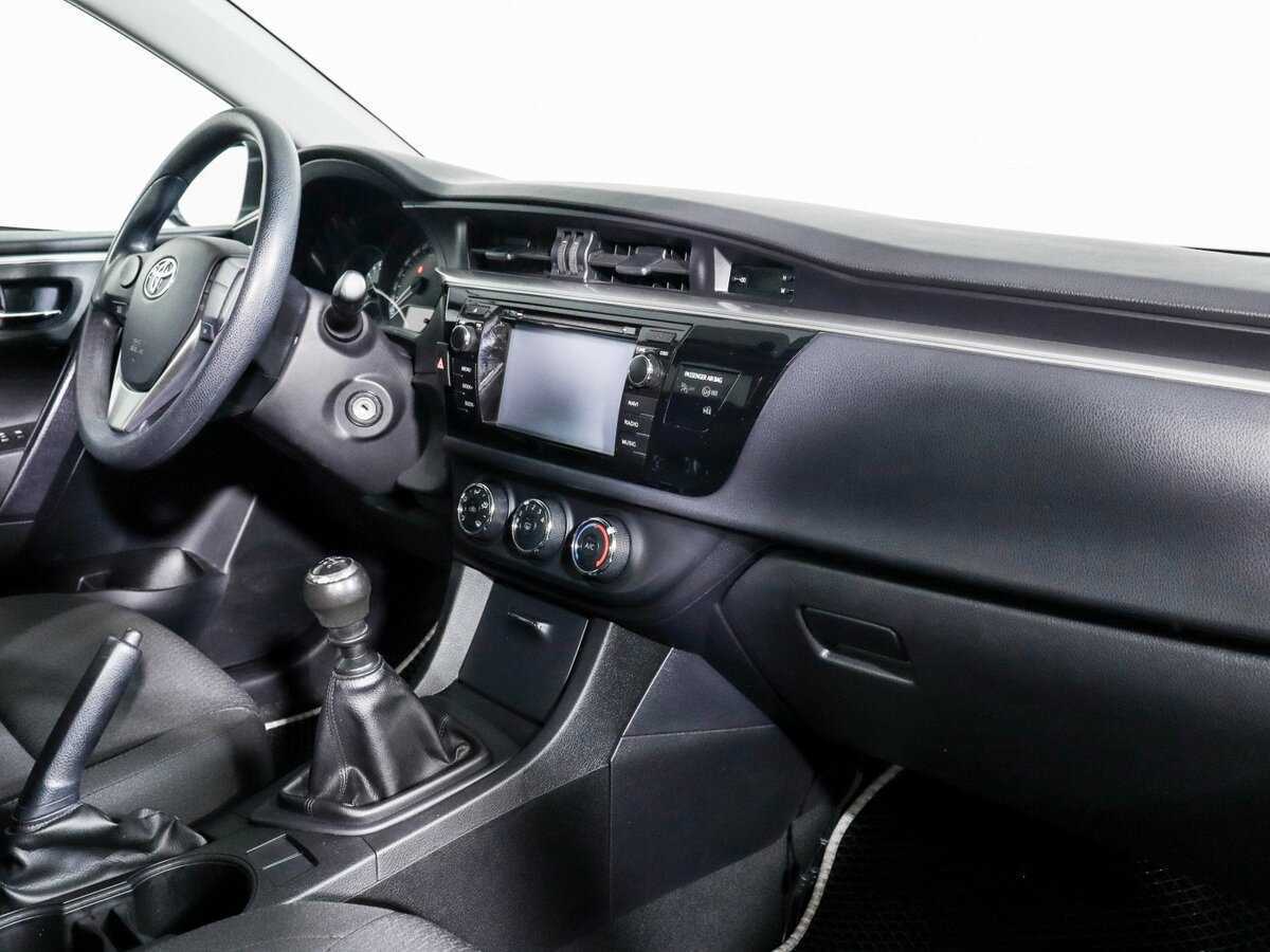 Toyota Corolla б/у, 2014, Механическая. Фото: #8
