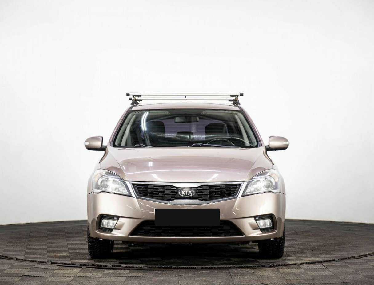 Kia Ceed б/у, 2012, Автоматическая. Фото: #1