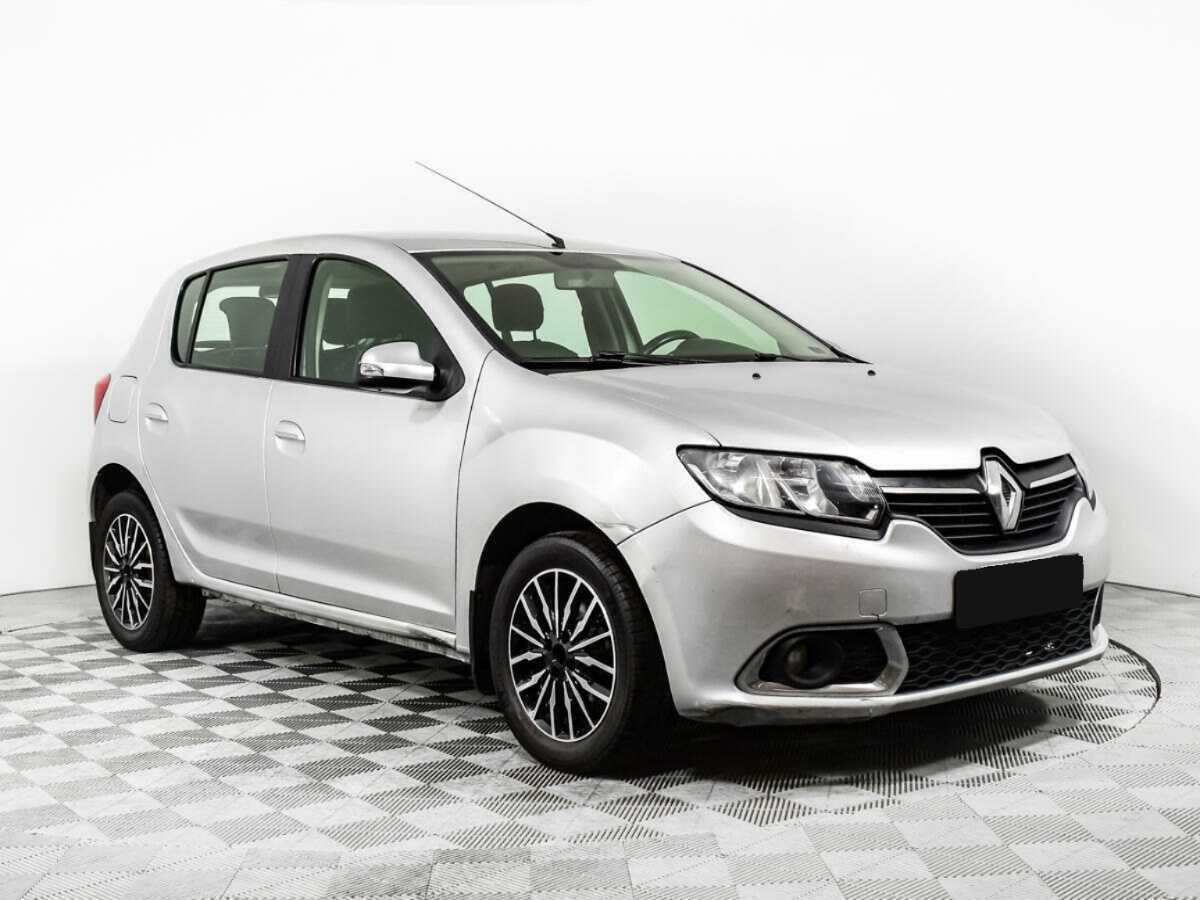 Renault Sandero б/у, 2015, Роботизированная. Фото: #2