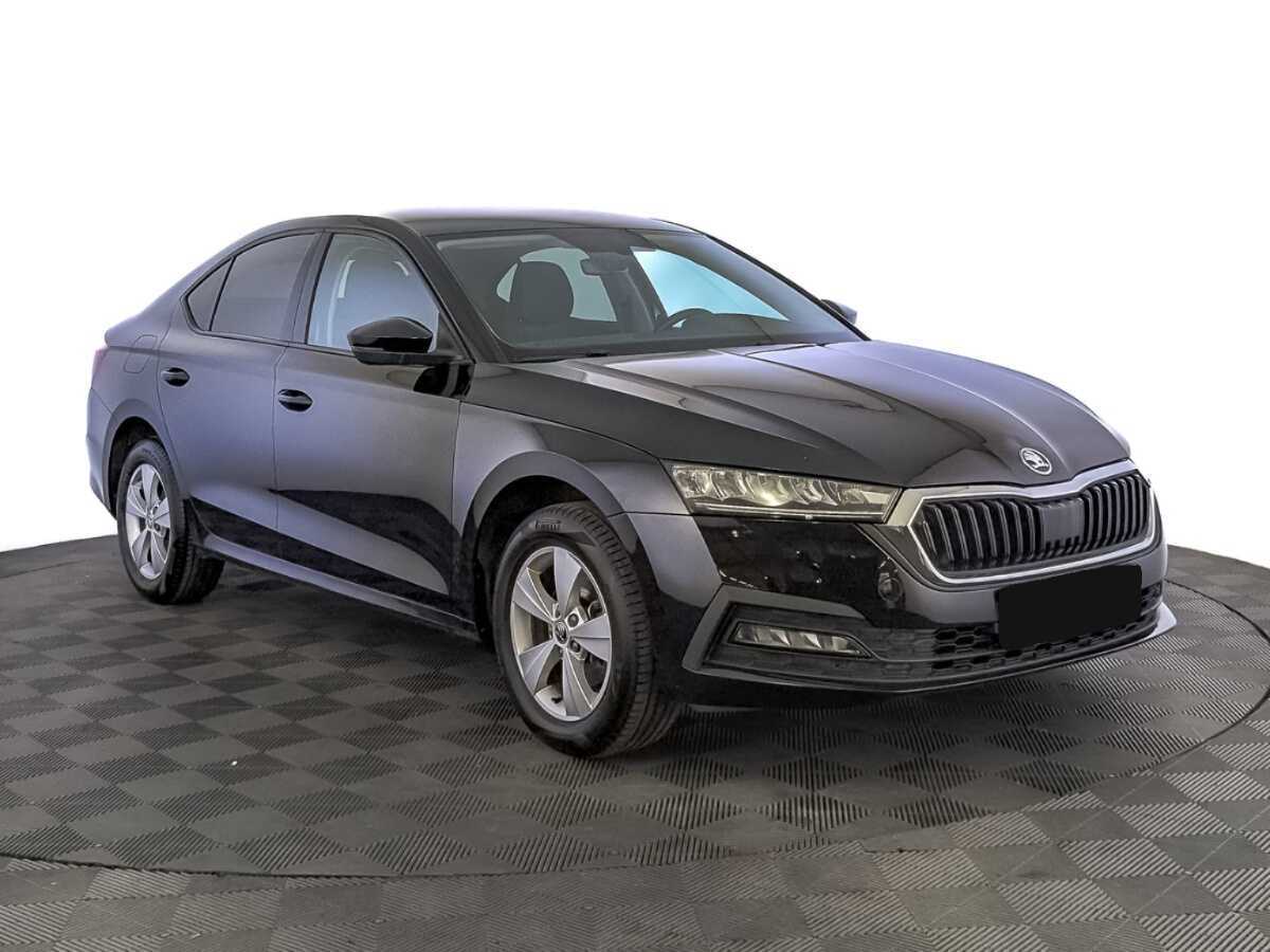 Skoda Octavia б/у, 2021, Механическая. Фото: #2