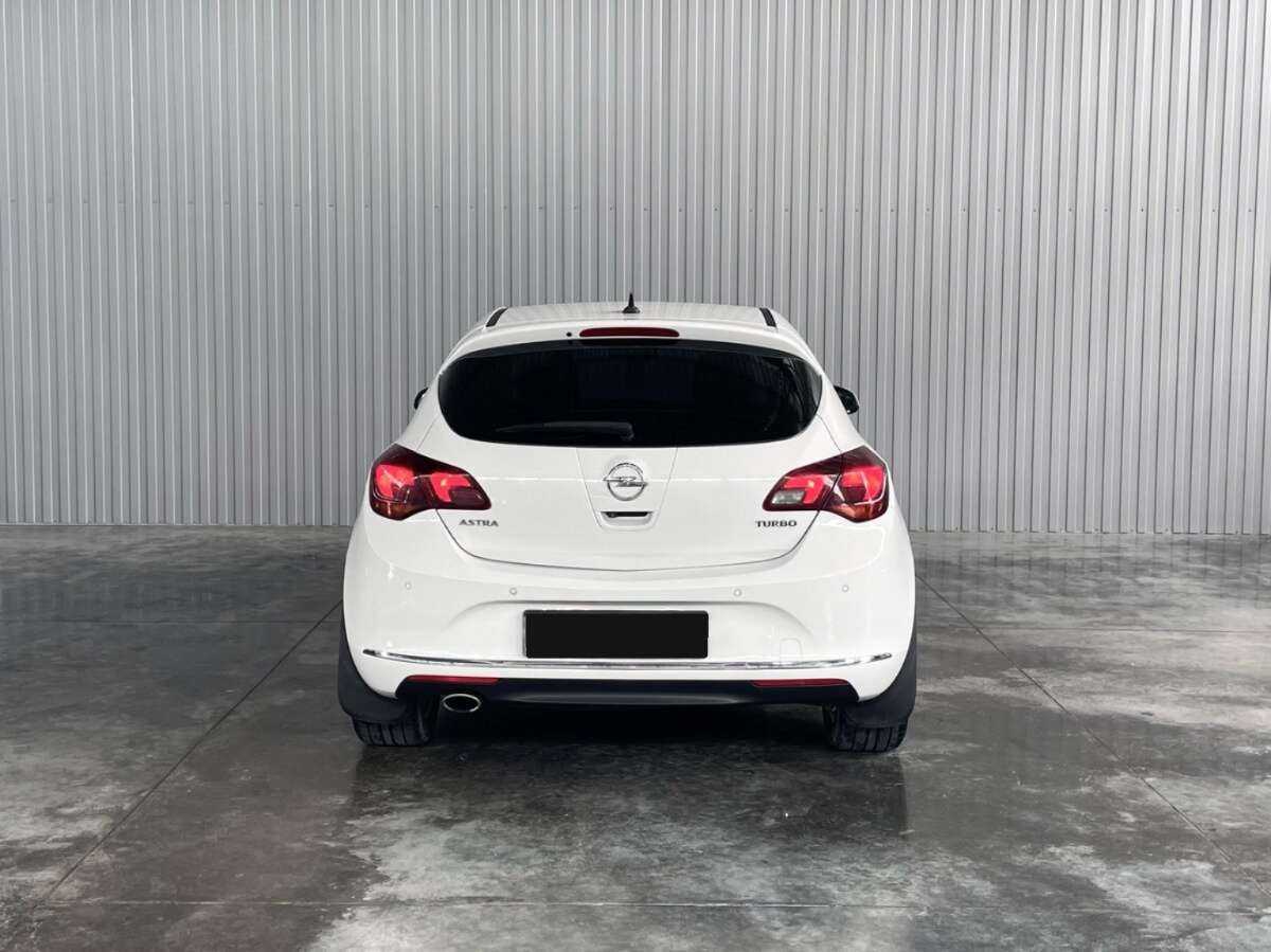 Opel Astra б/у, 2014, Автоматическая. Фото: #5