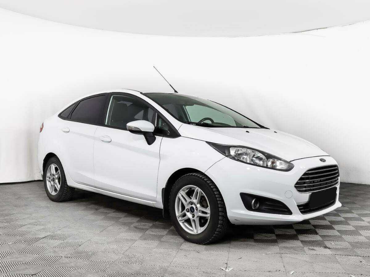 Ford Fiesta б/у, 2015, Роботизированная. Фото: #2