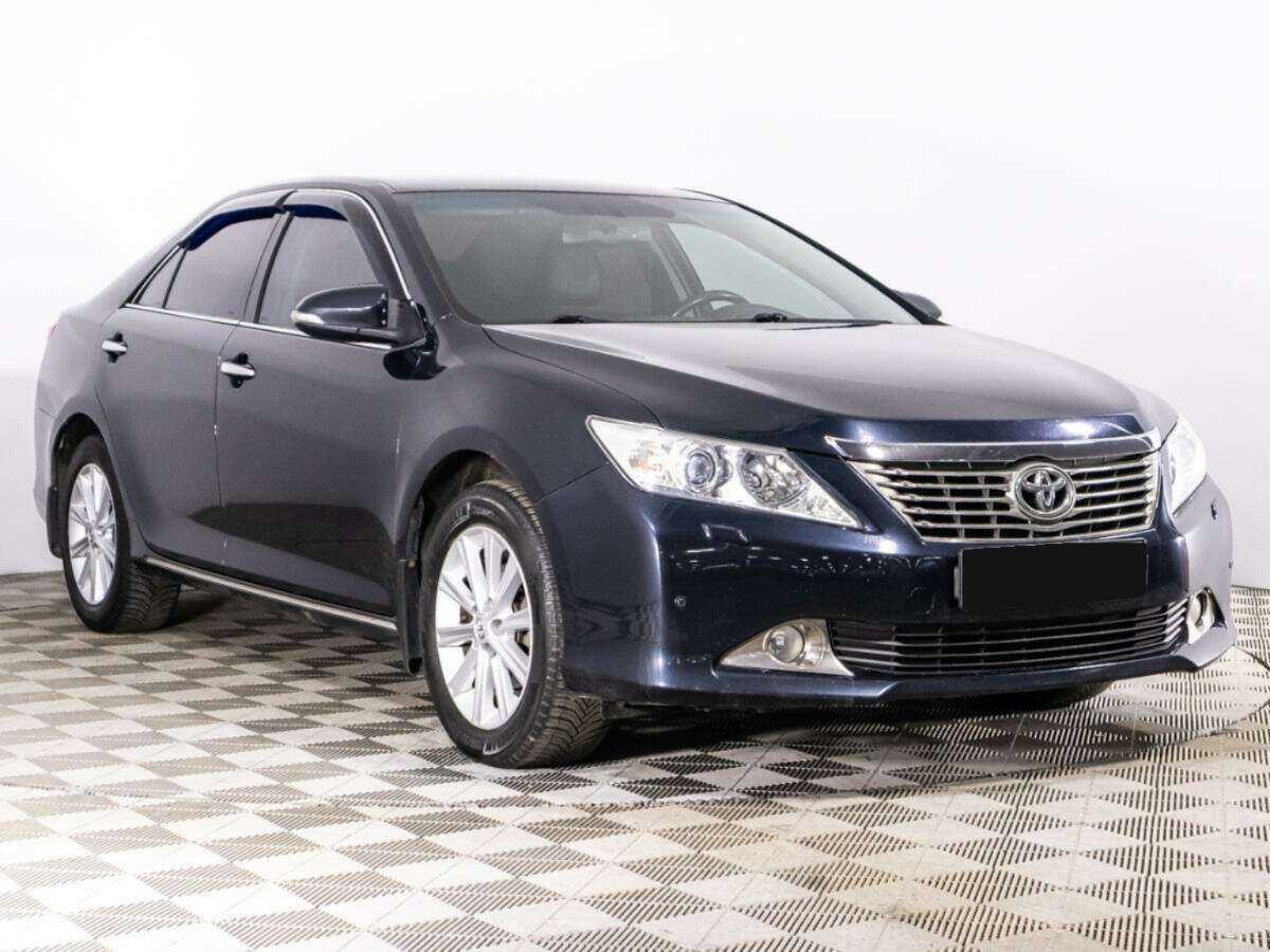 Toyota Camry б/у, 2013, Автоматическая. Фото: #2