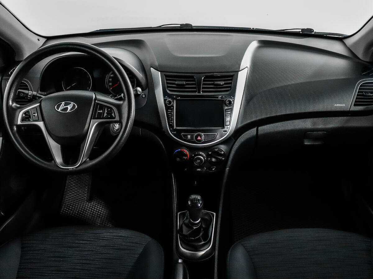 Hyundai Solaris б/у, 2014, Механическая. Фото: #11