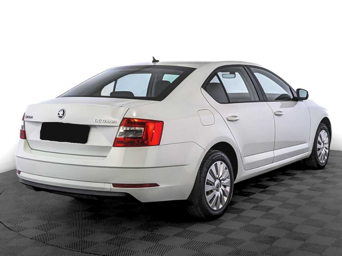 Skoda Octavia б/у, 2017, Механическая. Фото: #4