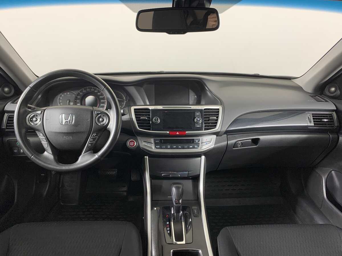 Honda Accord б/у, 2013, Автоматическая. Фото: #10