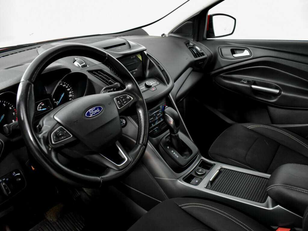 Ford Kuga б/у, 2017, Автоматическая. Фото: #6