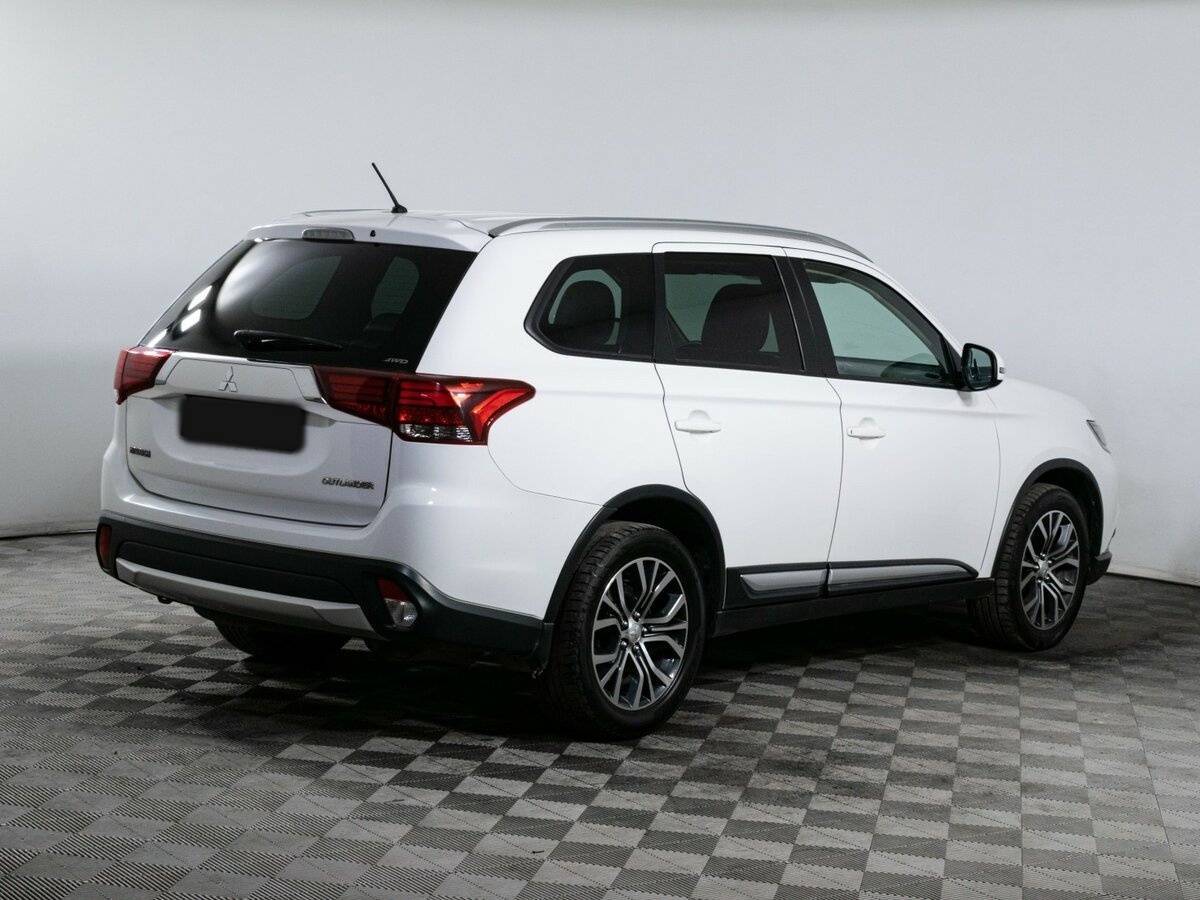 Mitsubishi Outlander б/у, 2016, Вариатор. Фото: #4