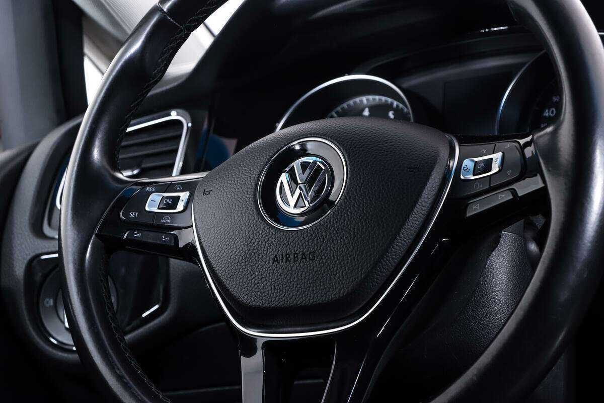 Volkswagen Golf б/у, 2013, Роботизированная. Фото: #14
