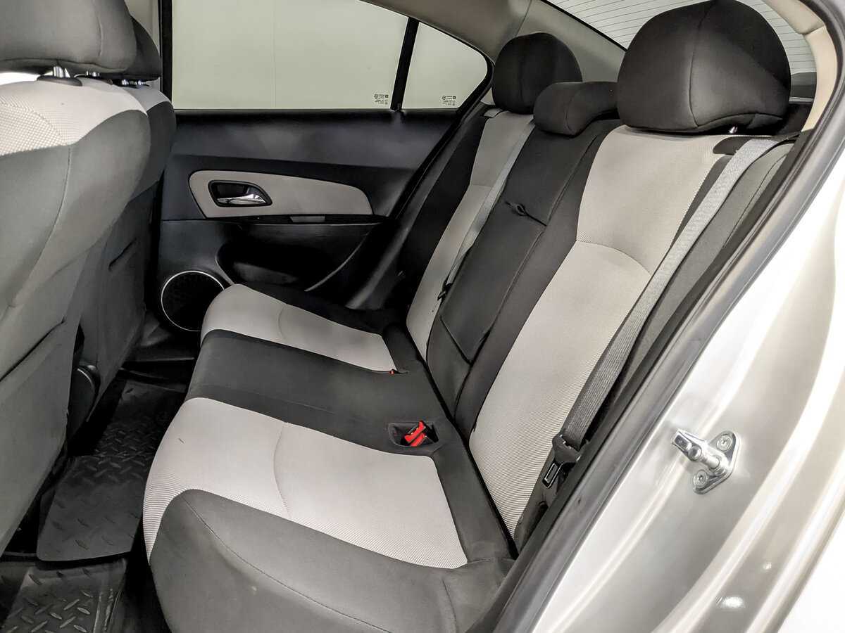 Chevrolet Cruze б/у, 2013, Автоматическая. Фото: #11