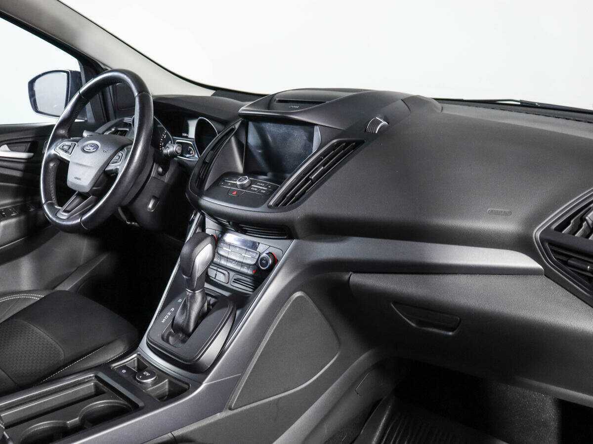 Ford Kuga б/у, 2017, Автоматическая. Фото: #6