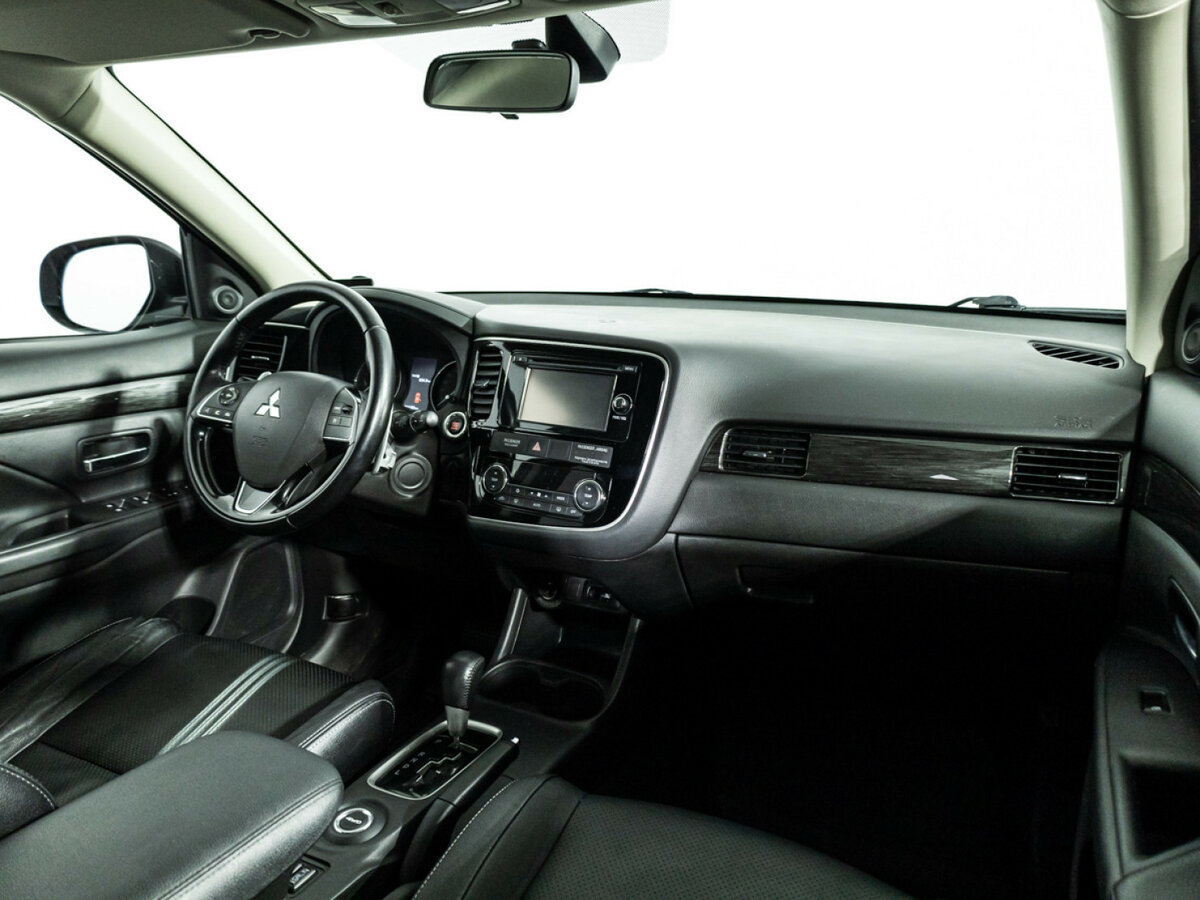 Mitsubishi Outlander б/у, 2016, Вариатор. Фото: #7
