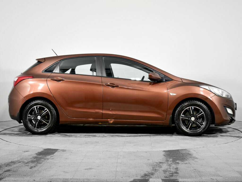Hyundai i30 б/у, 2013, Автоматическая. Фото: #3