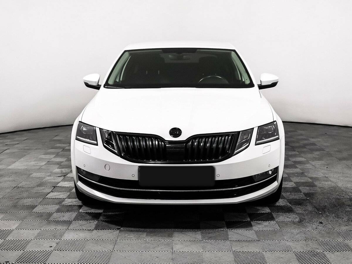 Skoda Octavia б/у, 2017, Роботизированная. Фото: #1