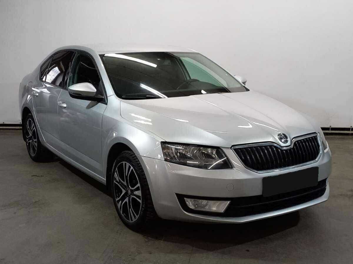 Skoda Octavia б/у, 2015, Механическая. Фото: #2