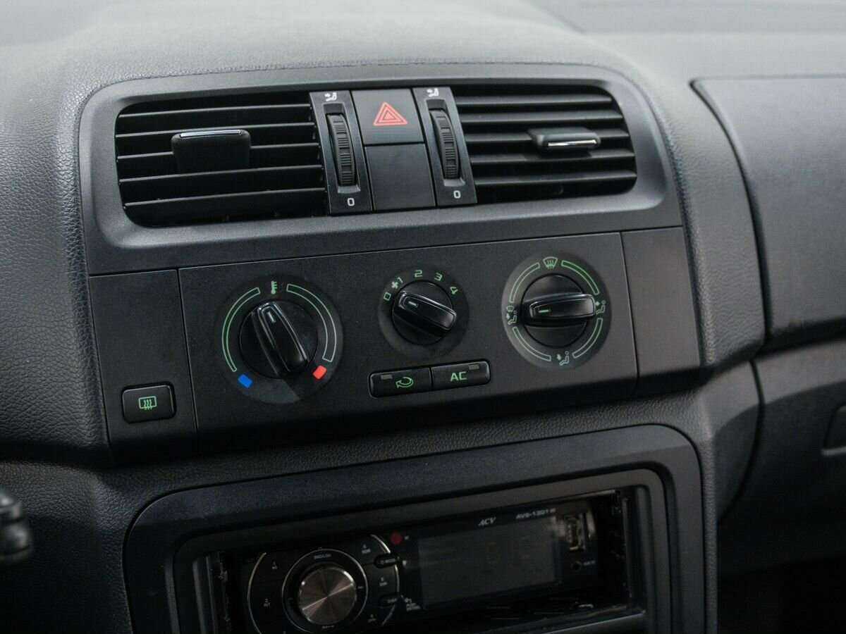 Skoda Fabia б/у, 2012, Механическая. Фото: #20