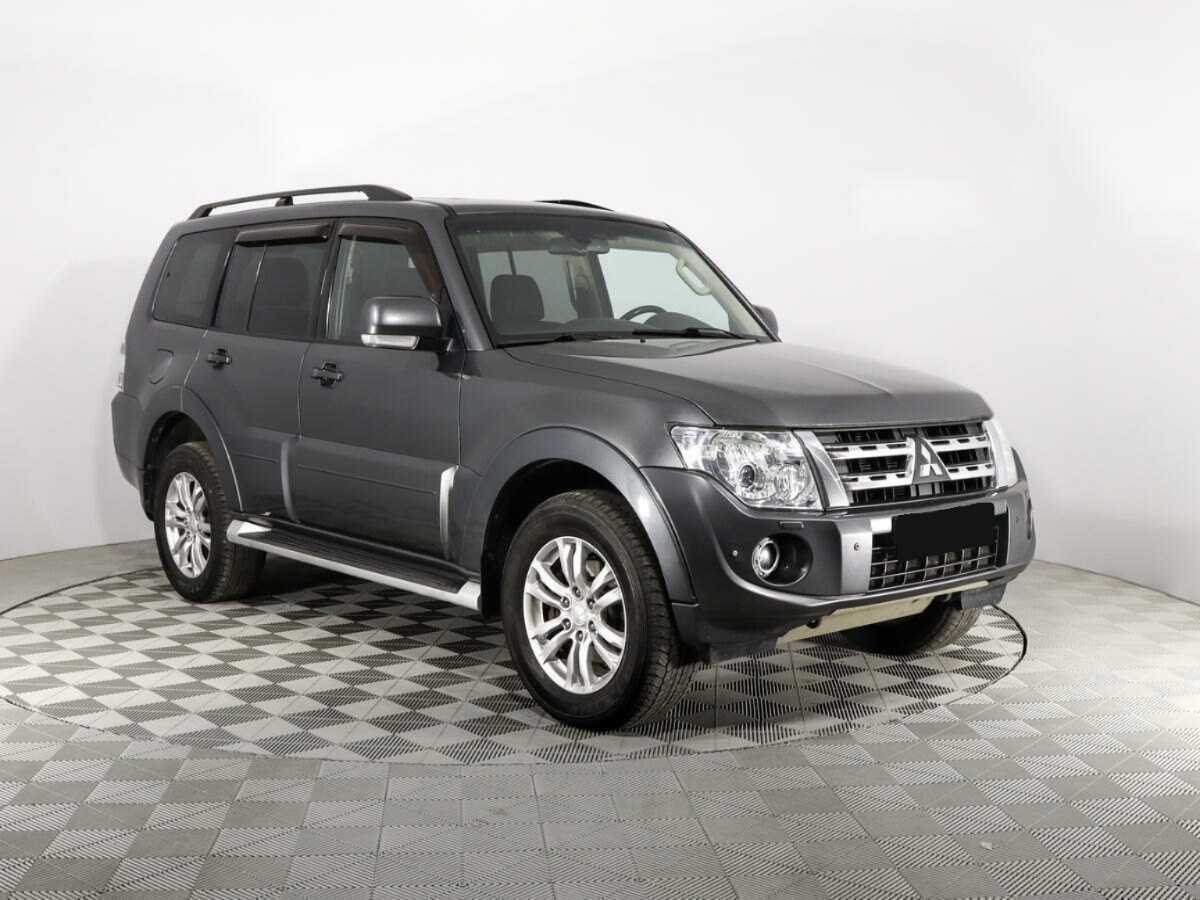 Mitsubishi Pajero б/у, 2012, Автоматическая. Фото: #2