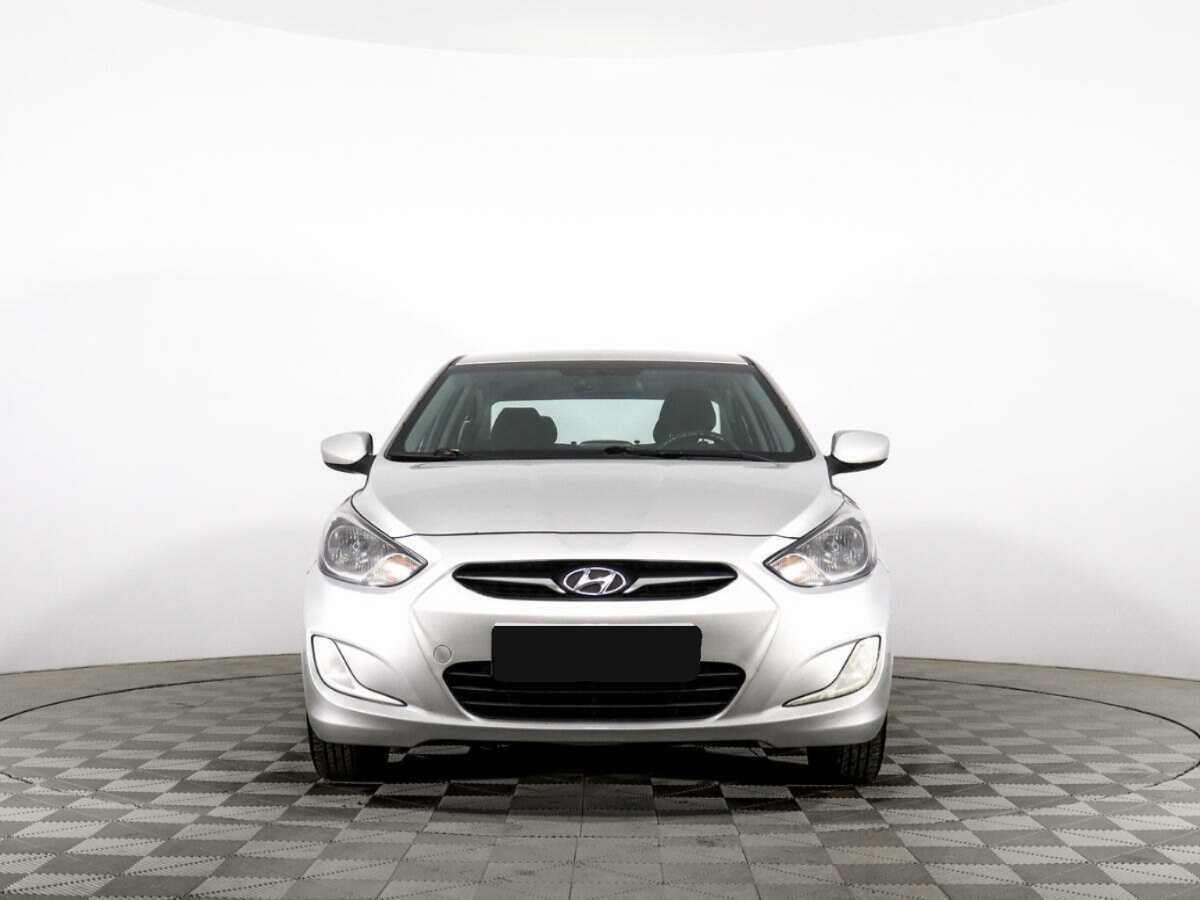 Hyundai Solaris б/у, 2013, Автоматическая. Фото: #1