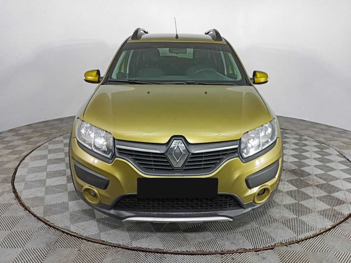 Renault Sandero б/у, 2017, Механическая. Фото: #1