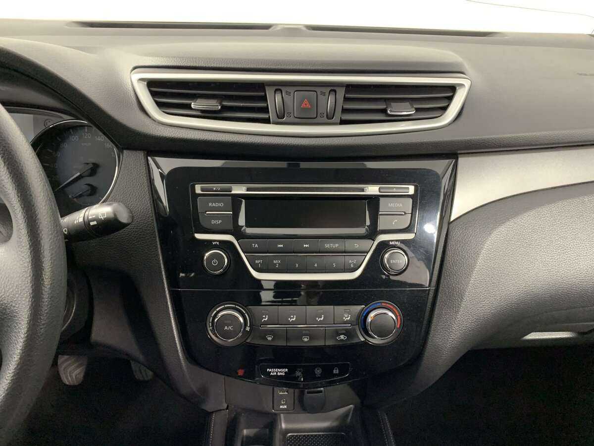 Nissan Qashqai б/у, 2015, Механическая. Фото: #10